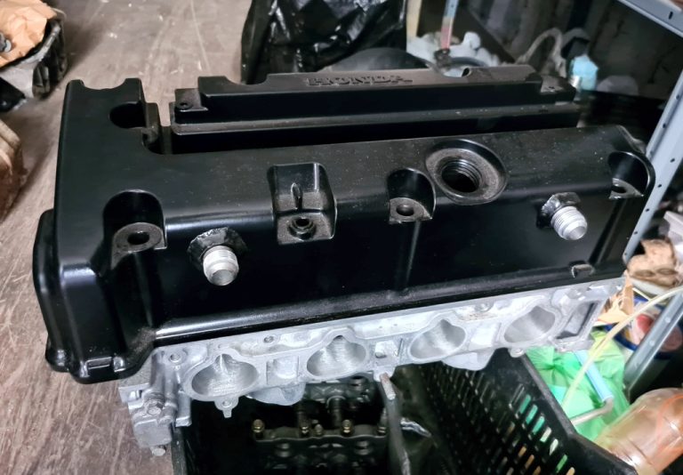 Honda K20 modified valve cover Red Sun Imports Aruba